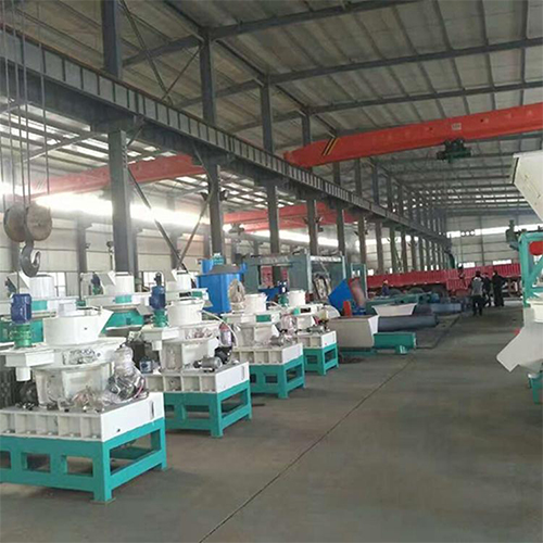 如何實(shí)現(xiàn)玉米秸稈真正的價(jià)值？答案：玉米秸稈顆粒機(jī)